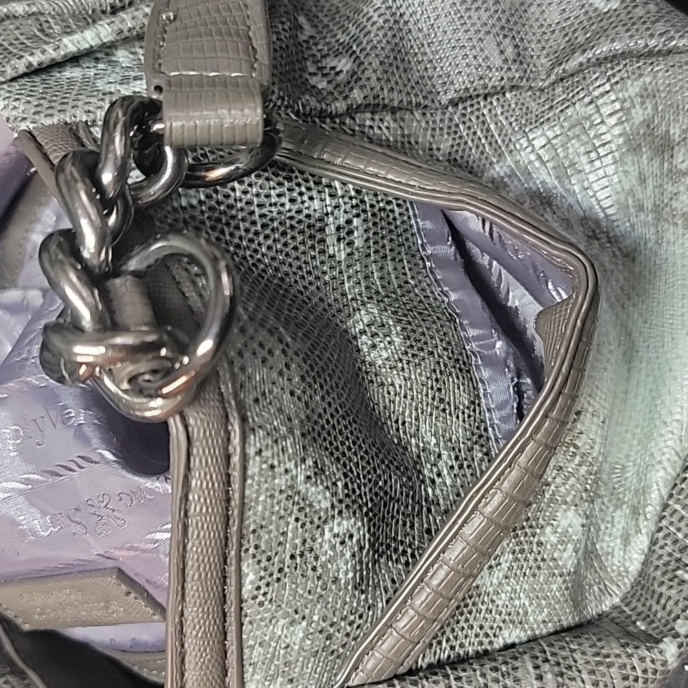 Simply Vera Light mint with grey purse. - Picture 4 of 11